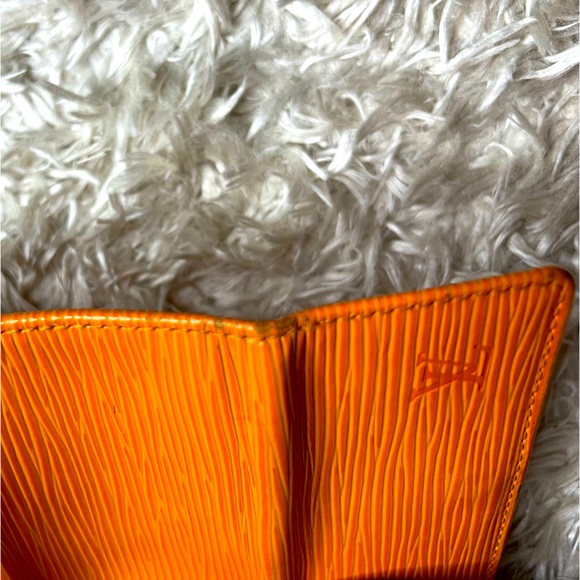 LOUIS VUITTON Multicles 4 key holder case Epi Orange - Picture 7 of 10